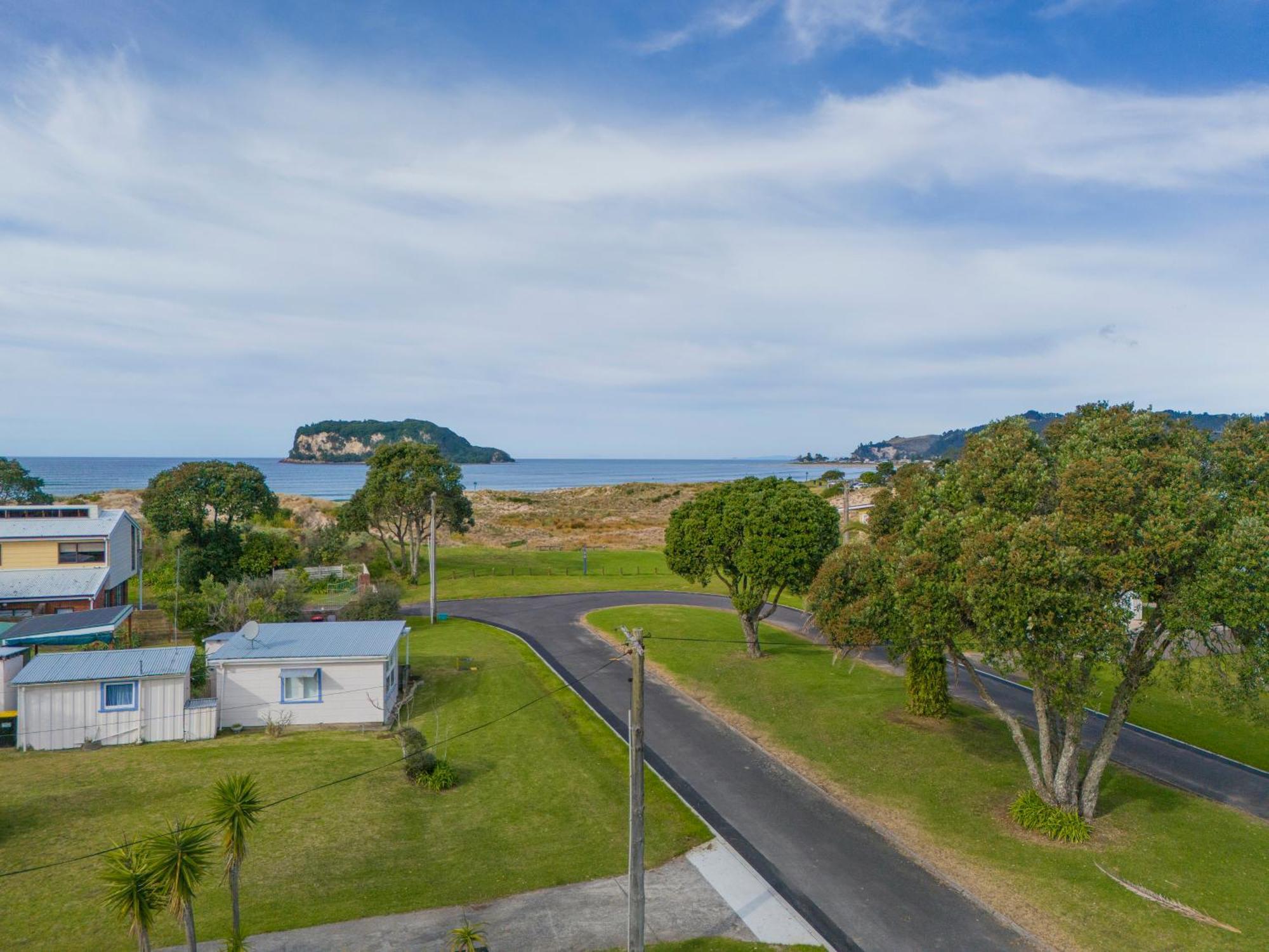 Coast Awhile - Whangamata Holiday Home Esterno foto